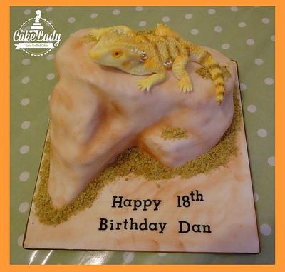 Sooty the Bearded Dragon - Cake by The Cake Lady