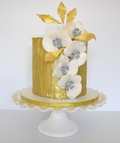 Golden Fantasy - Cake by Mariam Fakir