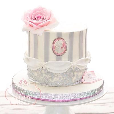 Cameo and lace birthday cake - Cake by Cakes by Sian