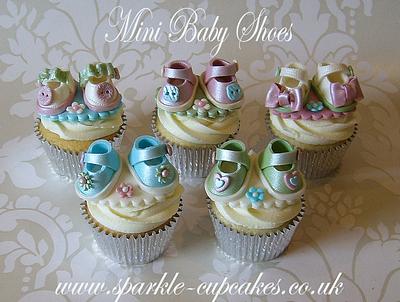Mini Baby Shoes - Cake by Sparkle Cupcakes