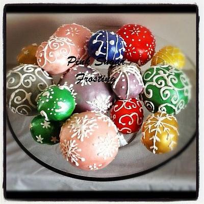CHRISTMAS ORNAMENT CAKES  - Cake by pink sugar frosting