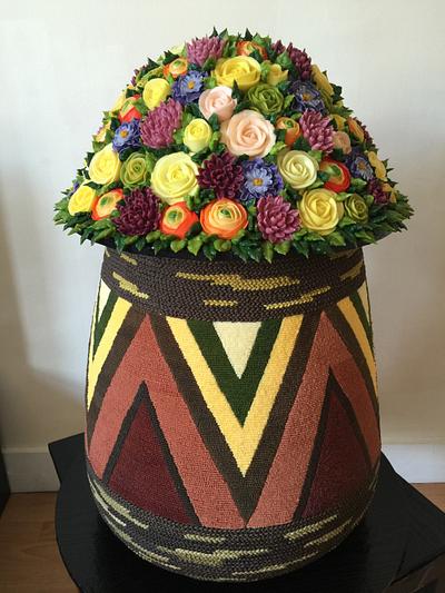 3ft Tall - Cake by Queen of Hearts Couture Cakes