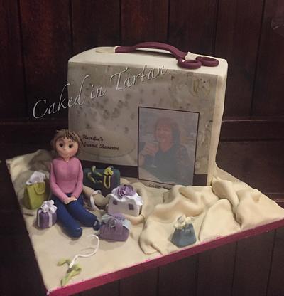 Wine box  - Cake by Liz