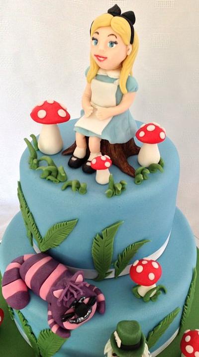 Alice in Wonderland - Cake by Lesley Southam