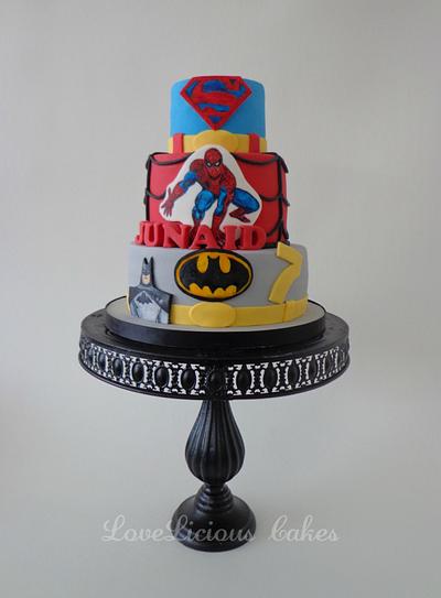 Super heroes - Cake by loveliciouscakes