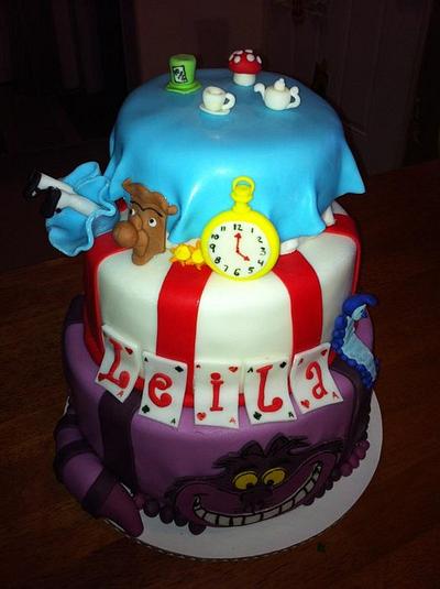 Alice in wonderland - Cake by Daniella