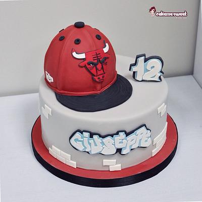 Bulls hat and graffiti - Cake by Naike Lanza
