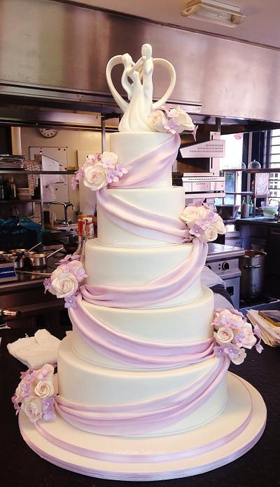 Draped wedding cake - Cake by Tamara