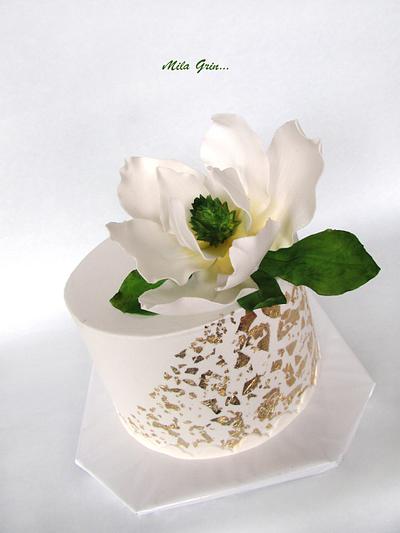 Magnolia wedding cake - Cake by Mila