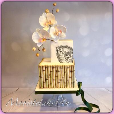 Weddingcake with cold porselain orchids... - Cake by Mooistetaart4u - Amanda Schreuder