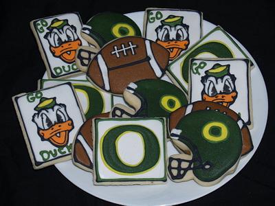 University of Oregon (Ducks) Cookies - Cake by BeckysSweets