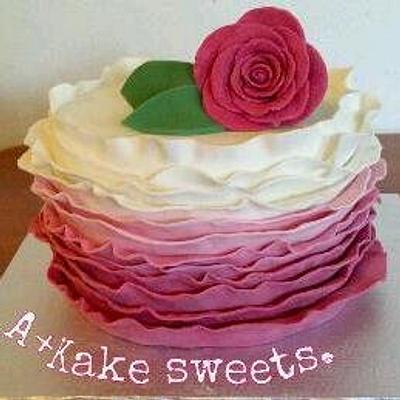 Ruffles cake - Cake by akakesweets