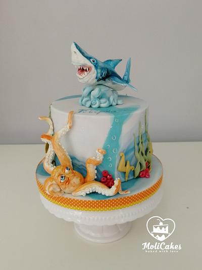 Shark  - Cake by MOLI Cakes