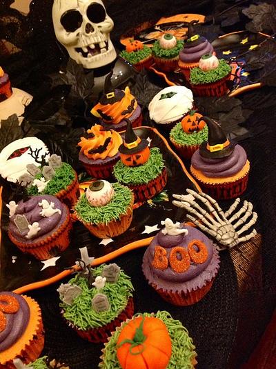 Halloween cupcakes - Cake by Andrias cakes scarborough