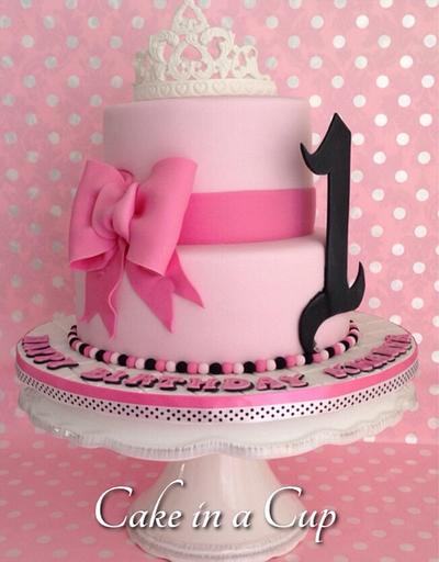 Pretty in pink for a 1st birthday! - Cake by Cake in a Cup