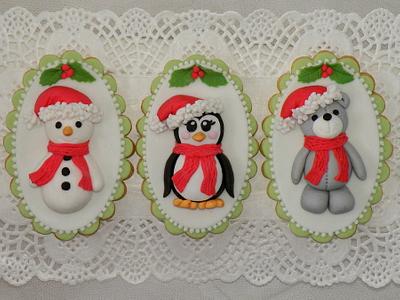 Ms Penguin, Mr Snow and Teddy - Cake by CakeHeaven by Marlene