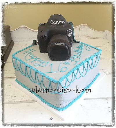 Camera birthday cake - Cake by Cookie Nook