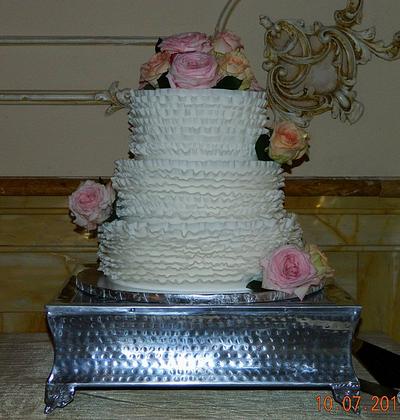 Ruffle Wedding Cake - Cake by Maureen