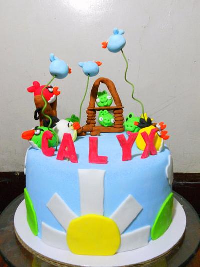 Calyx's Angry Birds Cake - Cake by FabcakeMama