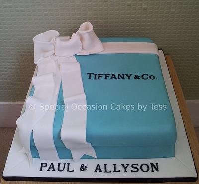 Tiffany Jewellery  Box - Cake by Teresa Bryant