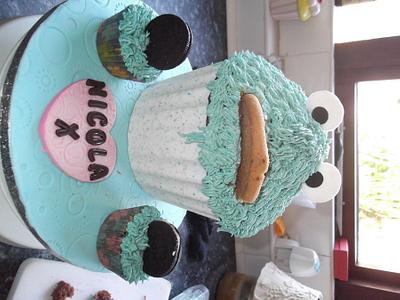cookie monster - Cake by Chelleforkin