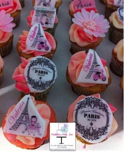PINK PARIS - Cake by Pastelesymás Isa