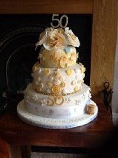 Golden Wedding Cake - Cake by Lisascakes