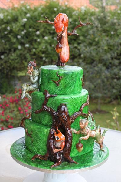 Fairy squirrel glen - Cake by Artym 