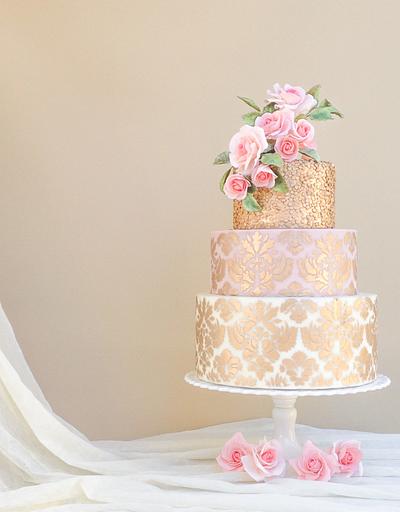 Gold damask pattern cake - Cake by Sevacha cake