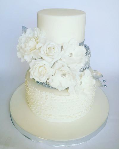 Wedding cake - Cake by Mariana Frascella