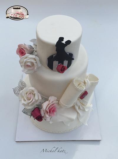 elegant wedding roses cake - Cake by michal katz