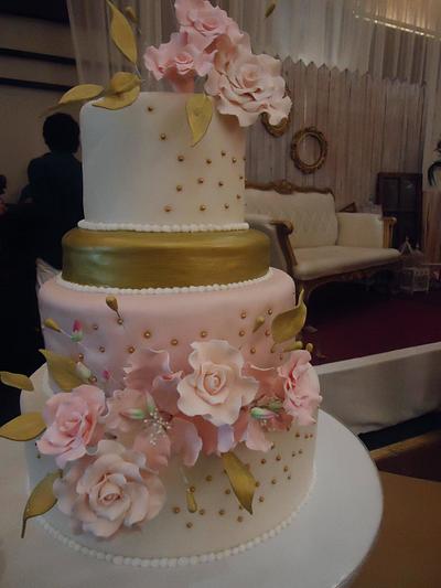 Wedding Cake - Cake by khrisscakes
