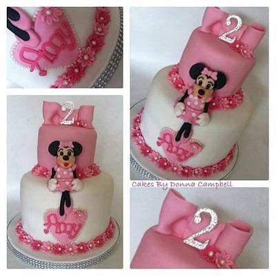 Girly Minnie Mouse 2 tier with a touch of sparkle - Cake by Donna Campbell