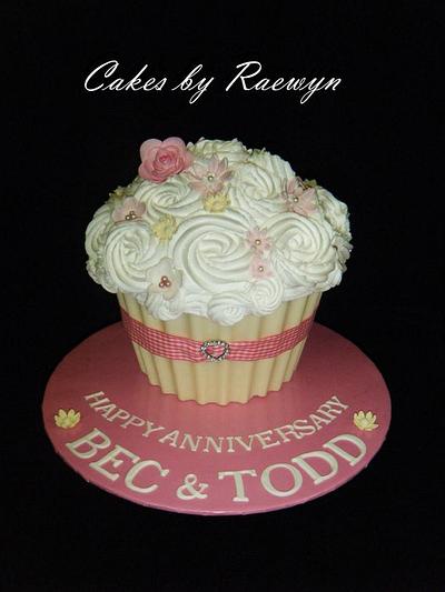 Anniversary Cupcake - Cake by Raewyn Read Cake Design