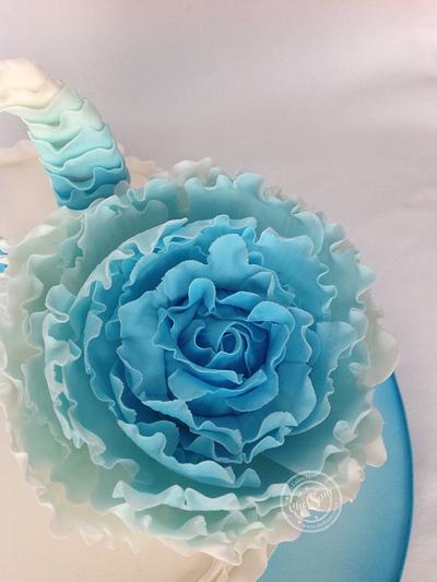 Turquoise ombre peony with frills - Cake by chefsam