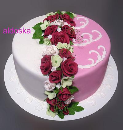 White & pink & flowers - Cake by Alena