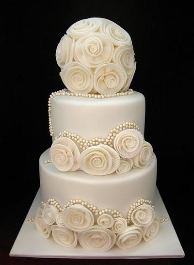 White wedding cake - Cake by Mina Bakalova