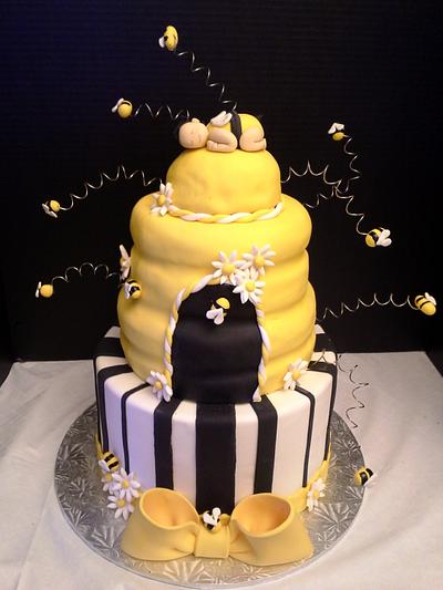 What will it Bee?? - Cake by Melissa Walsh