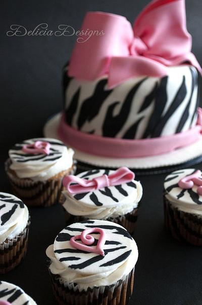 Diva Cupcakes - Cake by Delicia Designs