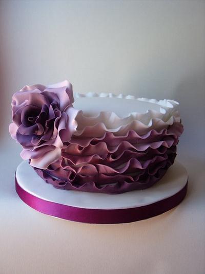 Ruffle Cake - Cake by Suzi Saunders
