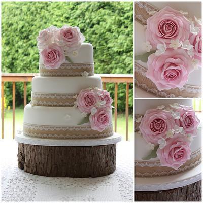 Hessian and Lace Country Roses Cakes - Cake by TiersandTiaras