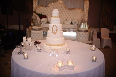 white and gold wedding cake - Cake by loveliciouscakes