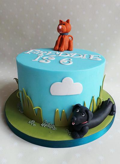 A ginger cat and a black sausage dog! - Cake by Helen Ward