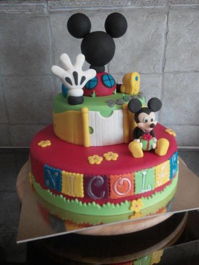 mickey mouse house  - Cake by Idea di Zucchero - A proposito di cake design...anche senza glutine