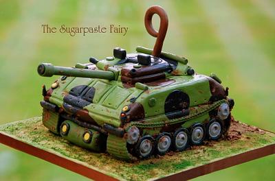 Tank  - Cake by The Sugarpaste Fairy