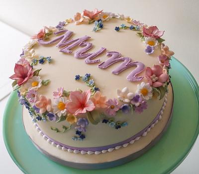Mother's Day cake - Cake by Exquisite Cakes by D