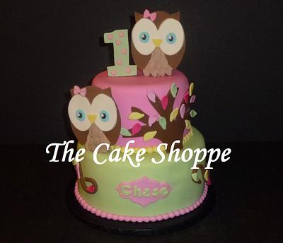 Owl birthday cake - Cake by THE CAKE SHOPPE