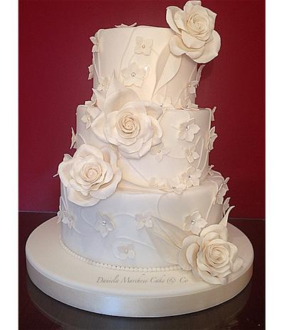 Romantic cake - Cake by Daniela Marchese