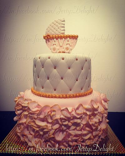 Pink and gold cake - Cake by Jertysdelight