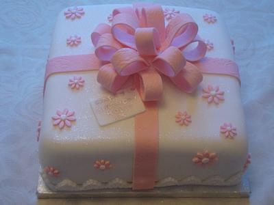 Present Cake - Cake by NooMoo